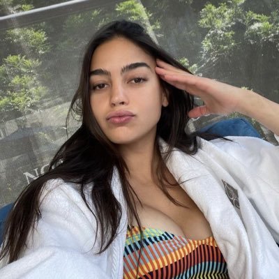 Dani_zra's profile picture. North African 🇲🇦 // horror video games // Absurdism // shitposting ♀