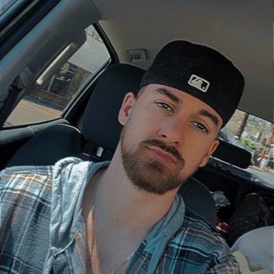 Running over toes! ♿️Searching for Twisted Tea filled tittys! hit that link in the bio! 👇🏼👇🏼👇🏼