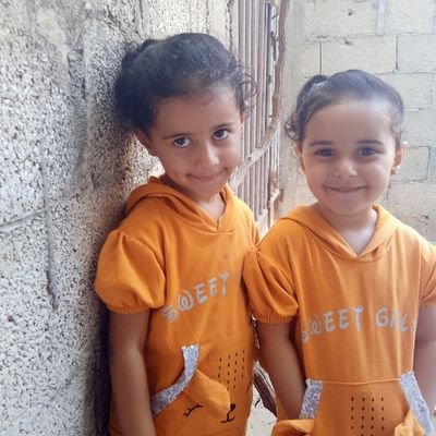 أنا عربية نسبتي أنا فلسطين وطني أنا القدس قلبي أنا عصيرة بلدي أنا السوداء رايتي أنا السمراء بندقيتي وأنا بنت فلسطــين