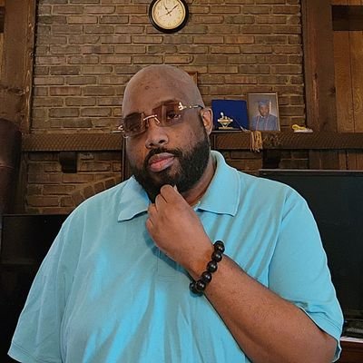 Attorney, Author, Political Analyst, Kidney Transplant Recipient.