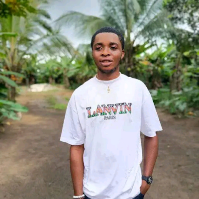 EdemImekan89268's profile picture. introvert 😘