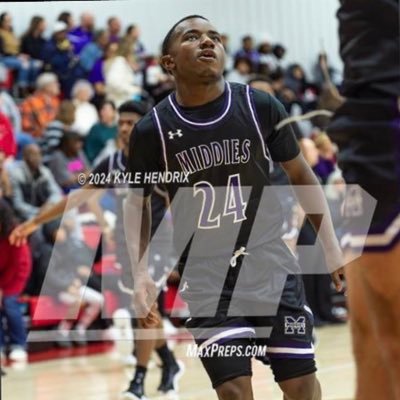Middletown MHS💜 🏀Junior Class of 25’ GPA 3.8 Guard (5’9 170lbs)(Gmail kennethagreen06@gmail.com) #(513-571-1694)