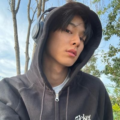 arcmavo's profile picture. 