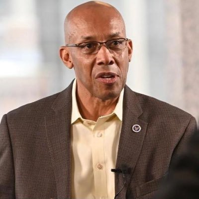 charl82966's profile picture. 