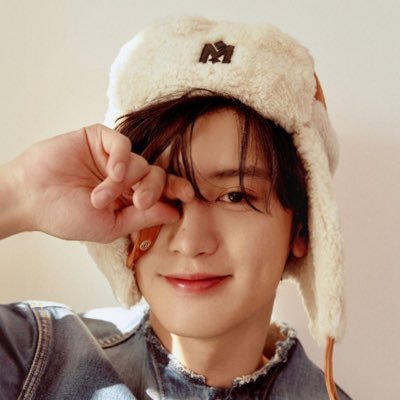 ✒️ Fanfiction writer #NFhappyfanfic 𝘊𝘩𝘢𝘯𝘣𝘢𝘦𝘬, 𝘏𝘶𝘯𝘩𝘰 ♡ รวมผลงานที่ลิงก์ 🔗 | ฝากนามปากกานิยายวายออริ 👉🏻@norfarwriter ✨