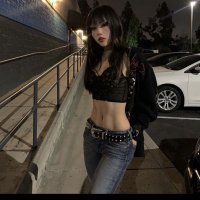 val ☕️ (@lowcal_val) Twitter profile photo