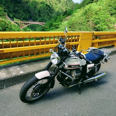 バイク大好きだけど、統一性がなくてすみません💦
ここ15年ではベベル→G650→vstrom650→V7 Classicです。
無言フォロー失礼します🙇🙇