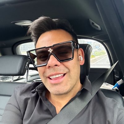 Flyby_guy's profile picture. ✈️☀️