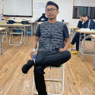 ZawMyoLwin21128's profile picture. 