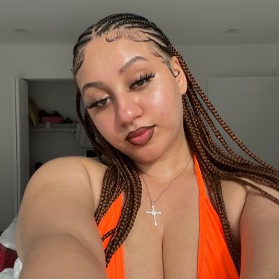 IG: waavyyana