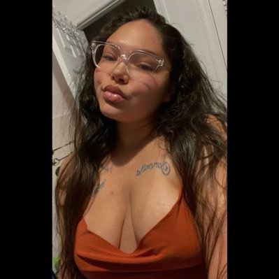 PlayBoyPlayaa's profile picture. Your Fav Malaysian 🌸| ♍️ |                        I like girls that like girls 🏳️‍🌈