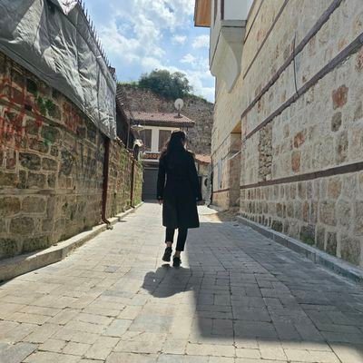 eminayata01's profile picture. Dünyalı 🌎