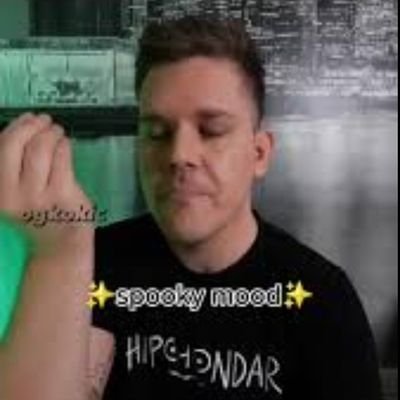 MisteryMan21's profile picture. From Bosnia 🇧🇦| Favourite youtuber @dennisdomian | Want to go to Saudi Arabia 🇸🇦| Want to meet irl @dennisdomian