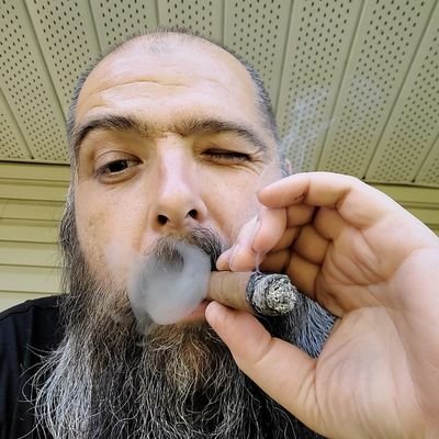 bum brillant,face de repris de justice,ben du pwel,respectueux mais ouvre moi pas la porte!!!!😈