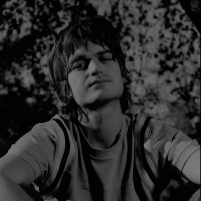 sushigirl24's profile picture. 📸 : joekeery_french