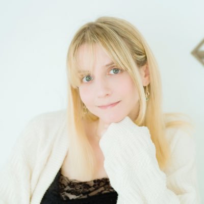 サラ・ネルキン✨ JP voice casting director, producer, VA, game translator, anime promoter, etc. Living in Tokyo with my poodles. Single 4ever probably. 日本語: @S_Nelkin