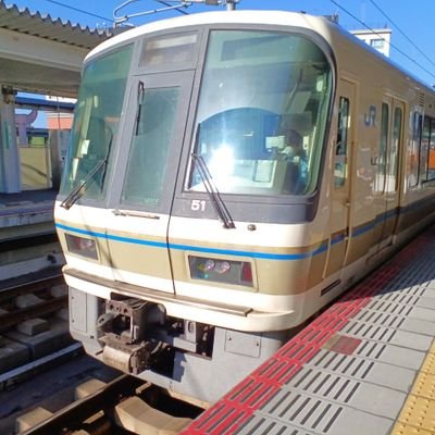 兵庫県の中学生乗り鉄 
youtubeやってます（下リンク）
鉄道が好きです。最近飛行機にも興味持ち始めた
構図には全くこだわってないです
友達→@bonibo1007、@hiroto201203、@nogupippi021485
エンカ、LINEは×