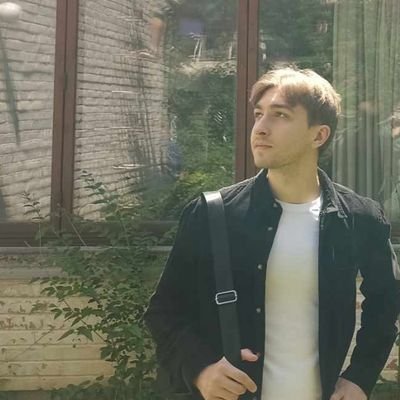 five_five0's profile picture. Trying to be good enough since 97'
                      Proud Man United and Tesco disco fan. Enthusiast of urban photography.