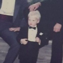 Gcole831's profile picture. Family 1st
Gym 🏋‍♂️
Baseball Former Badger AAA pitcher, 3B. 
Hockey 
sports cards #cancardcertified
🇨🇦