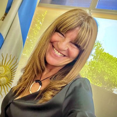 Abogada, Mediadora. Secretaria de Investigación, Facultad de Derecho UNLZ. Consejera Titular en el Consejo Directivo del CALZ.