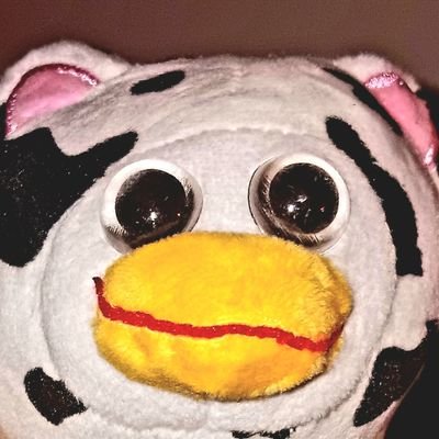 _2B2a's profile picture. 