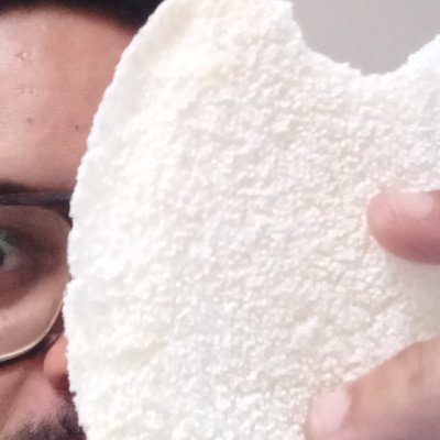 pouca paciência e muito cabelo. Anti pequenos burguês, azul ou vermelho