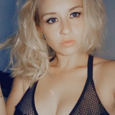 Music Producer🎶🎧🎹 🎤. For business inquires only: prodbyyjules@gmail.com To support: https://t.co/pTXIdnXQdj