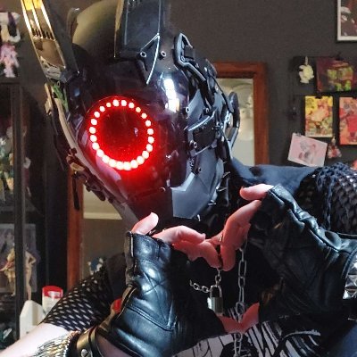 HAZARD. 🏳️🌈♂️ he/it/they. late 20s. robot+drone+mask+gear enjoyer. rivethead gothbot. 18+ plz, potential nsfw content 🔞 DMs open to mutuals