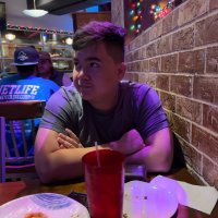 T0ng (@t0ng_val) 's Twitter Profile