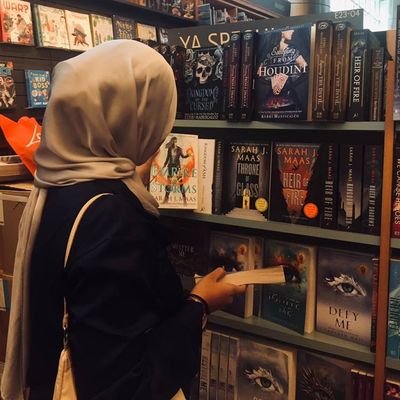 _aziradania's profile picture. 