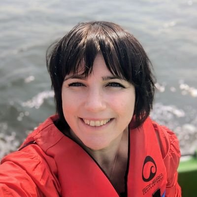 EszterVuity's profile picture. aspiring psychology, mum & wife | she/her | research in schizophrenia & autism interplay | suicide prevention | former global marketing director | #psychology