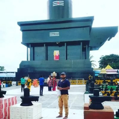 sndpmahto's profile picture. keep smile😇