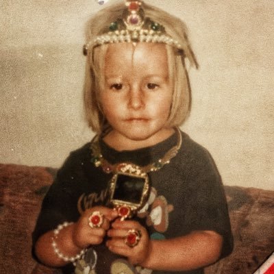 thefateofselina's profile picture. ☉ ttpd • ☾ midnights • ↑ reputation