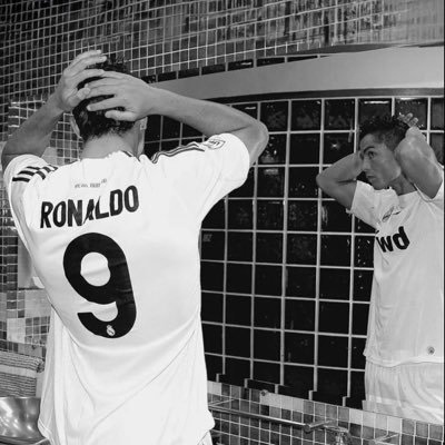 DronalB5457's profile picture. 