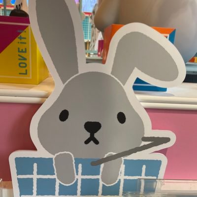 grayxxrabbit's profile picture. 2022年10月よりラヴィッター/趣味は飲食店巡り（町中華多め）/櫻坂46の中では玲ちゃん推し