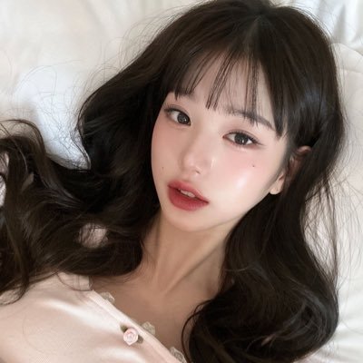 stemloveskpop's profile picture. 