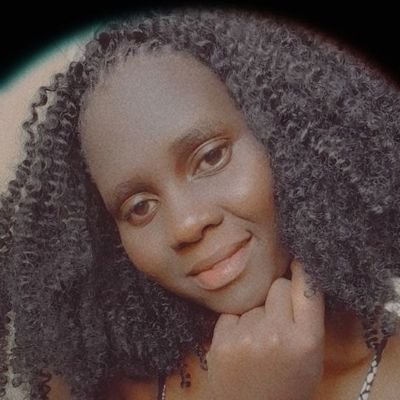 AwidiMaria1304's profile picture. 