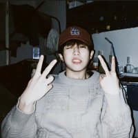 Charlot (@charlottpu25987) Twitter profile photo