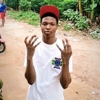 Am not in competition with anybody if land finish i buy house 🏠 .....we move