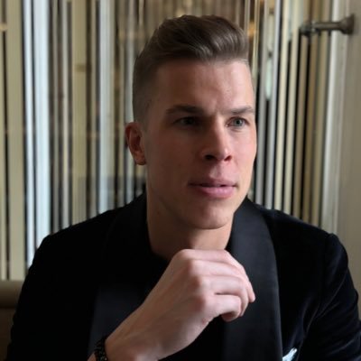 rasmusaraviita's profile picture. https://t.co/NdVjhQhf2t Yrittäjä | Me sovimme sinulle myyntitapaamiset monikanavaisesti | Ex-Schibstedin myynnin kumppani, skaalasin B2B myynnin nollasta +5m€ |