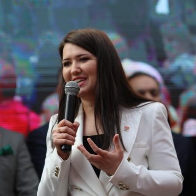 CHP Adalet Bakanlığından Sorumlu Genel Başkan Yardımcısı | İzmir Milletvekili | TBMM Anayasa Komisyonu üyesi | Avrupa Konseyi Parlamenter Meclis Üyesi | GSL 142