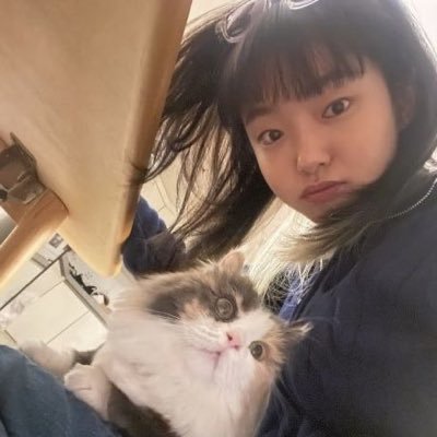 chokosongyee's profile picture. 오직 김혜준