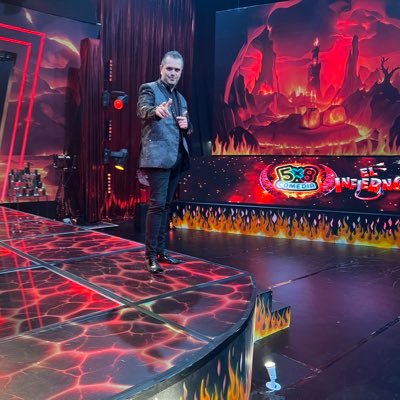 hcr_comedy's profile picture. Comediante, algo de stand up, Locutor y conductor de Tv, papá y proveedor de risas.