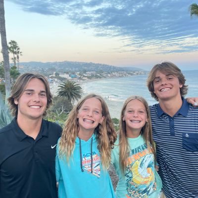 Husband and Father to 4 amazing humans//Former D1 🏐 athlete—Go Aztecs🔴⚫️//