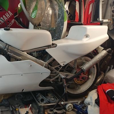 Tony born 1967 old enough to know better can't get it out of my system still messing about with bikes 90s supersports 400s 250s my fav four or two strokes