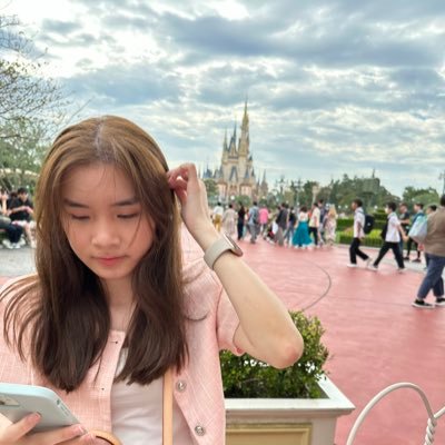 jessieh1905's profile picture. 