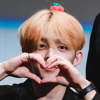 — 24 ^^ 🔞 • slow updates/updates on free time • svt • jc main 🍓 https://t.co/eGN7YIZOm1 🌙 https://t.co/YuD4YqESdo