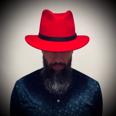 I make Free Software / Linux themed videos.