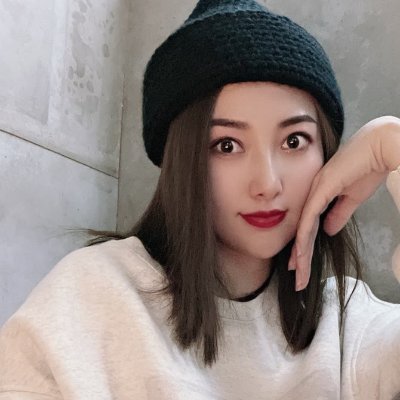 NiaKhairulnisa's profile picture. 