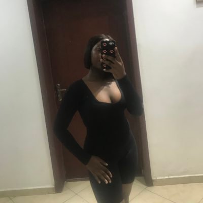 O_luwayemisi's profile picture. A lover of music||JD’s baby||Abba’s baby girl|Pharmacist 💊||Virtual assistant ||